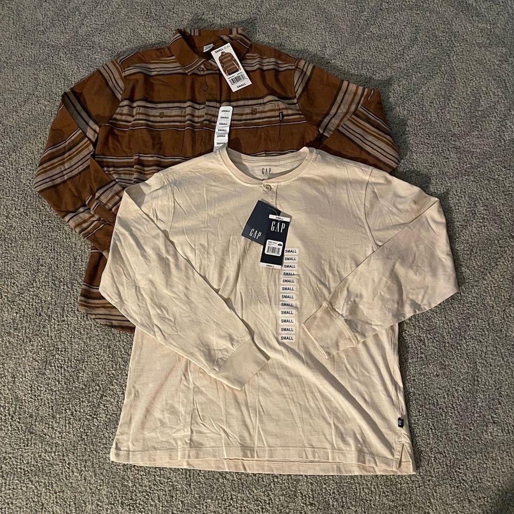 ❌SOLD❌Men’s Top Bundle